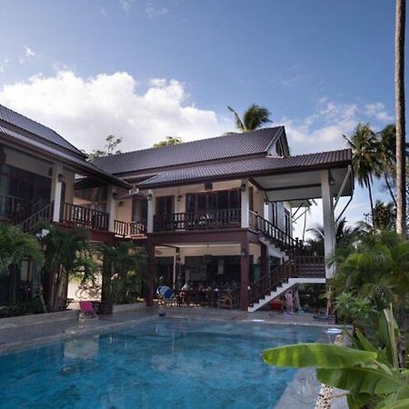Coconut Tree Homestay Ban Wa Thon エクステリア 写真